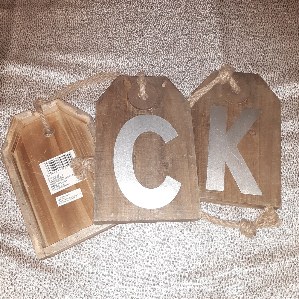 Barn Metal Letters on Wooden Base with Rope Hook